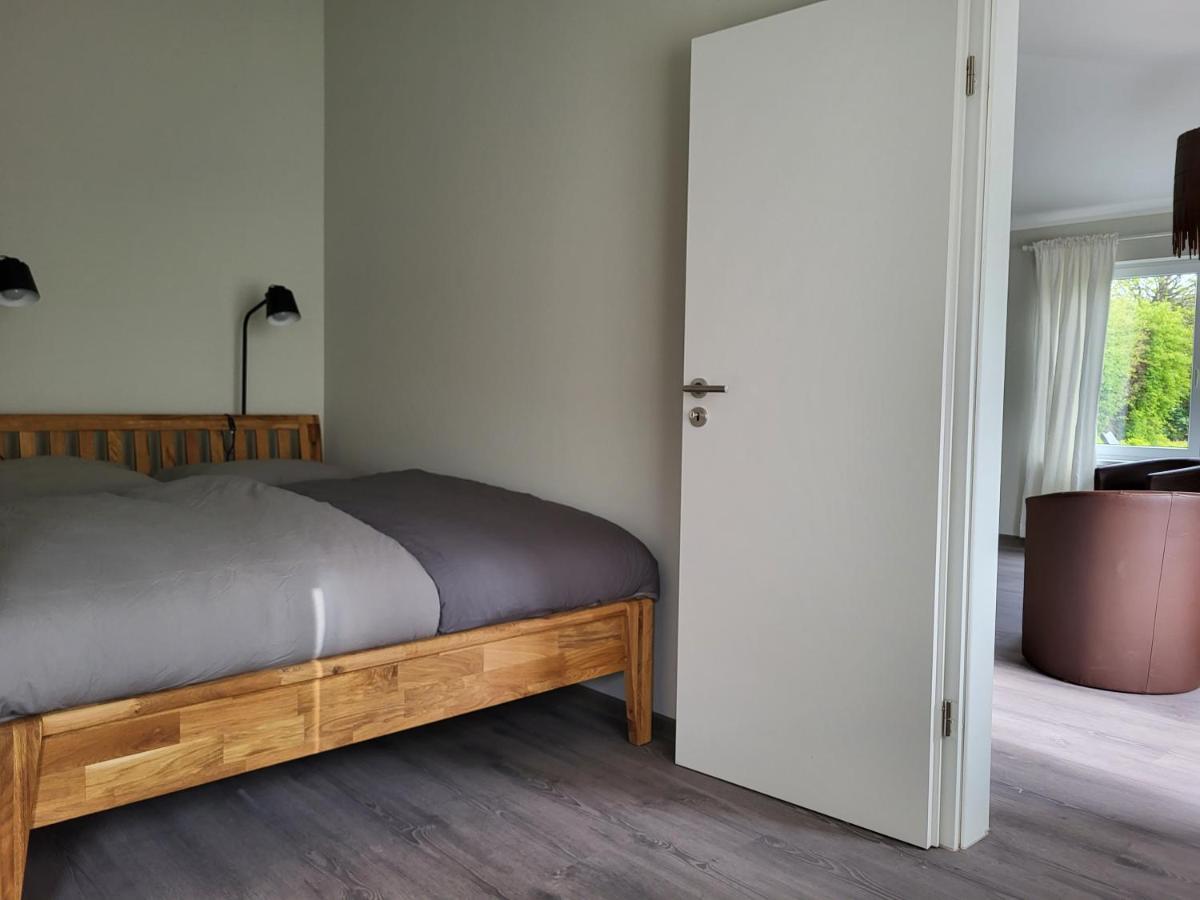 - Mit Garten Und Terrasse - 2023 Neu Renoviert *
